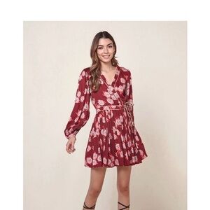 Chic Burgundy Floral Long Sleeve Dress